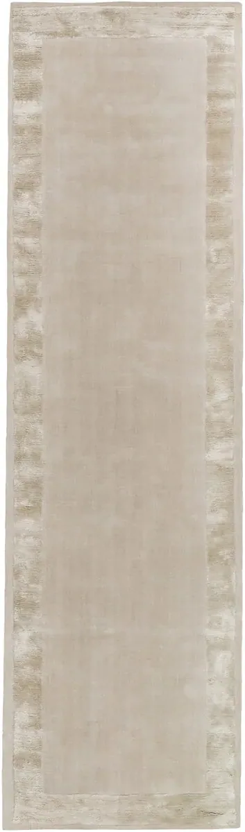 Undyed Runner